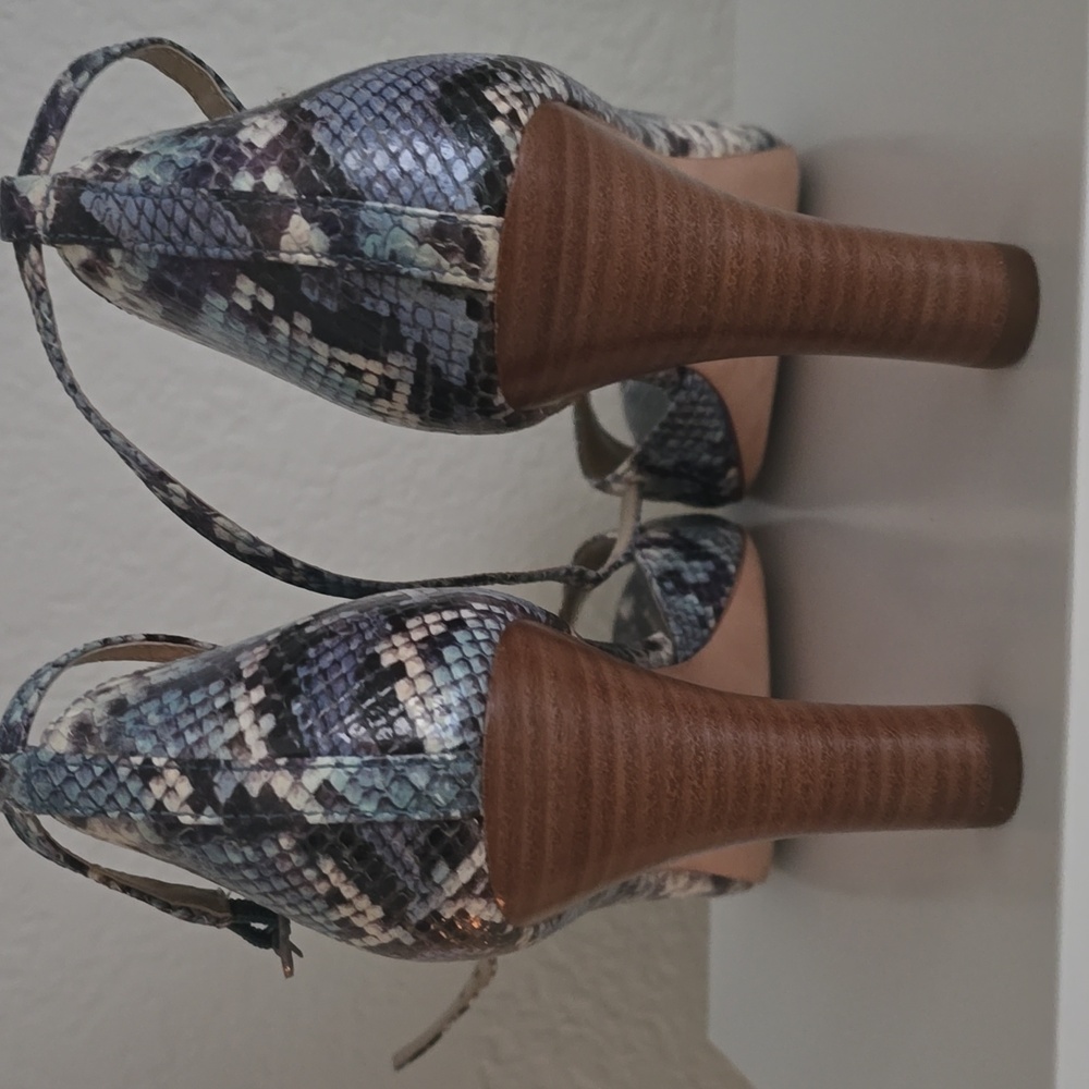NEW, Johnston & Murphy, Blue Snakeskin Heels, Sz 8.5 - Picture 5 of 10